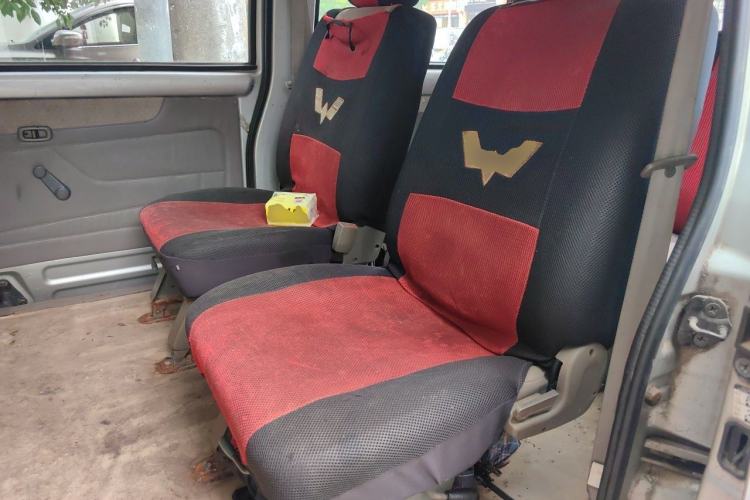 Used Wuling Rongguang 2011 1.2L Standard Version Left Rear Seat