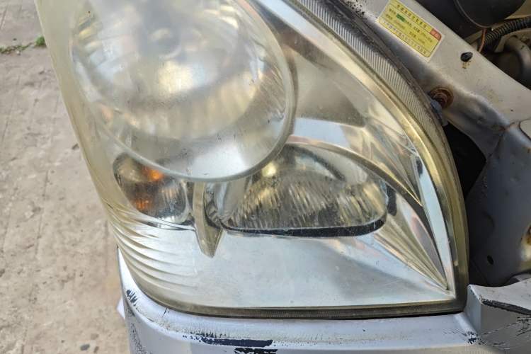 Used Wuling Rongguang 2011 1.2L Standard Version Right Front Headlight