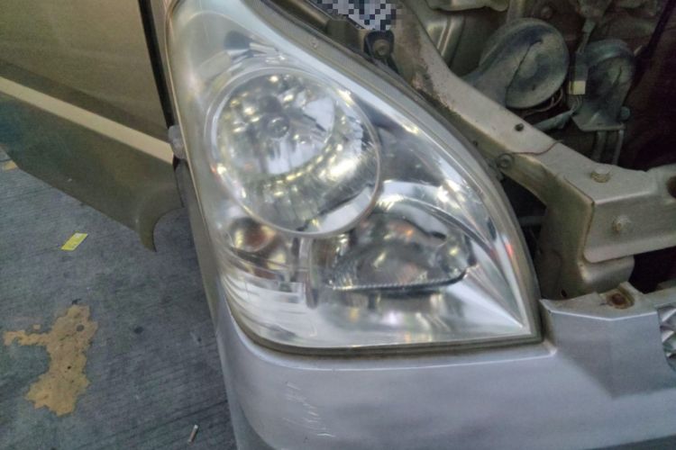 Used Wuling Rongguang 2011 1.2L Base Version Right Front Headlight