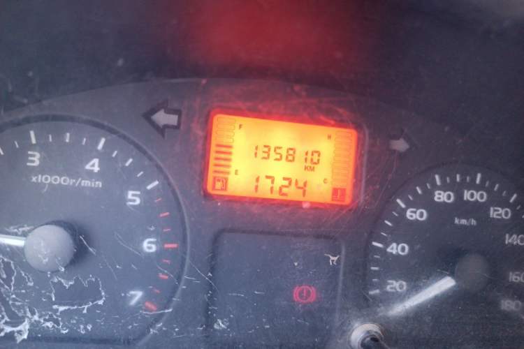 Used Wuling Rongguang 2011 1.2L Base Version Odometer Close Up