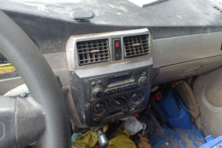 Used Wuling Rongguang 2011 1.2L Base Version Audio And AC Panel