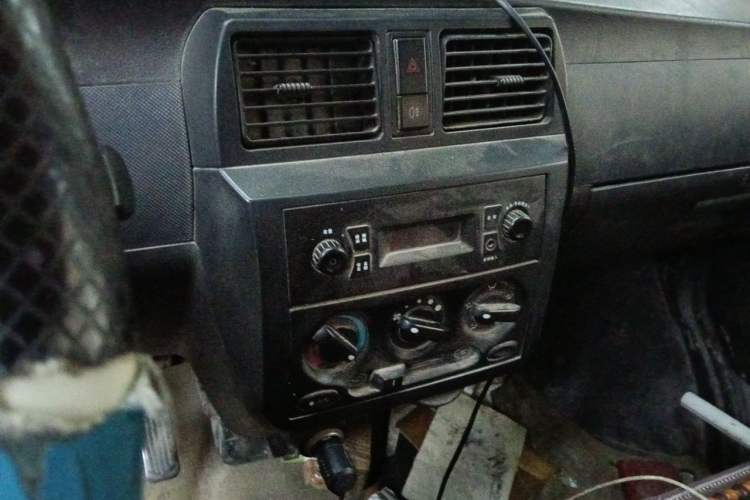 Used Wuling Rongguang 2011 1.2L Base Version Audio And AC Panel