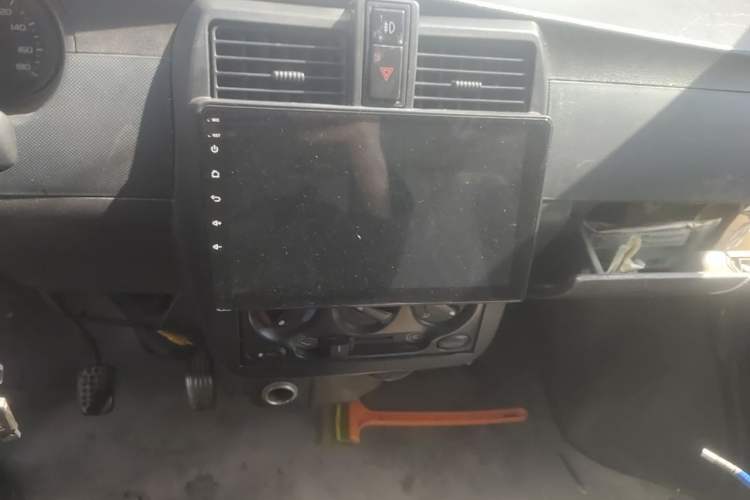 Used Wuling Rongguang 2011 1.2L Base Version Audio And AC Panel
