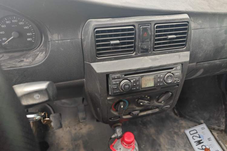 Used Wuling Rongguang 2011 1.5L Base Version Audio And AC Panel
