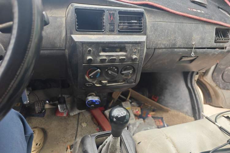 Used Wuling Rongguang 2011 1.2L Base Version Audio And AC Panel