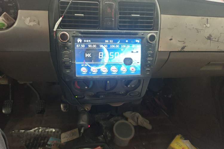 Used Wuling Rongguang 2011 1.2L Standard Version Audio And AC Panel