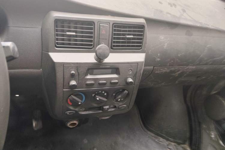 Used Wuling Rongguang 2011 1.2L Base Version Audio And AC Panel