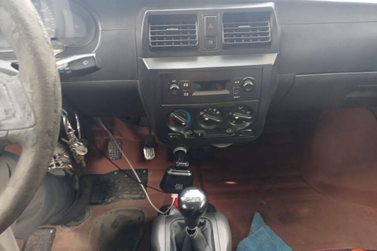 Used Wuling Rongguang 2011 1.2L Base Version Audio And AC Panel