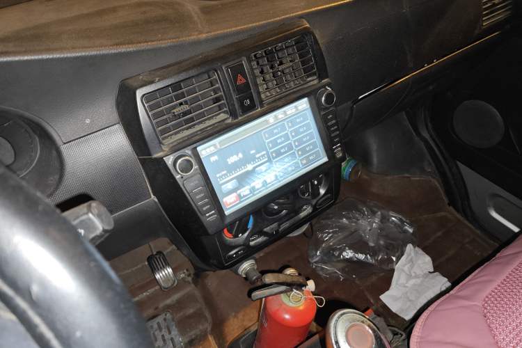 Used Wuling Rongguang 2011 1.2L Base Version Audio And AC Panel