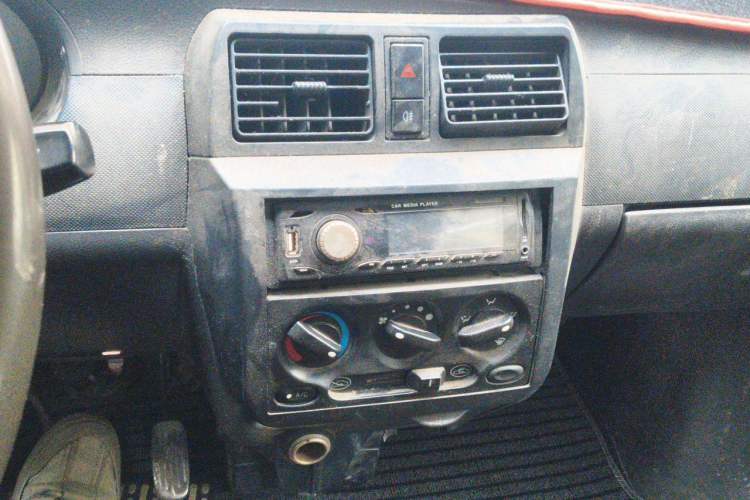 Used Wuling Rongguang 2011 1.2L Base Version Audio And AC Panel