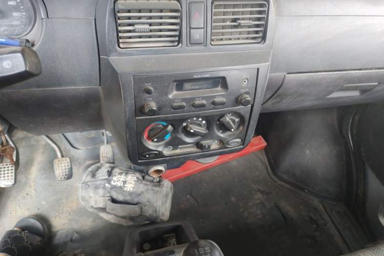 Used Wuling Rongguang 2011 1.2L Base Version Audio And AC Panel