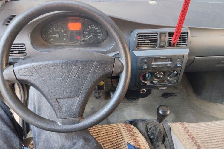 Used Wuling Rongguang 2011 1.2L Base Version Audio And AC Panel