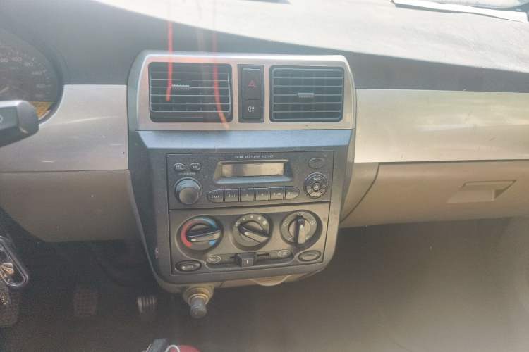 Used Wuling Rongguang 2011 1.2L Base Version Audio And AC Panel