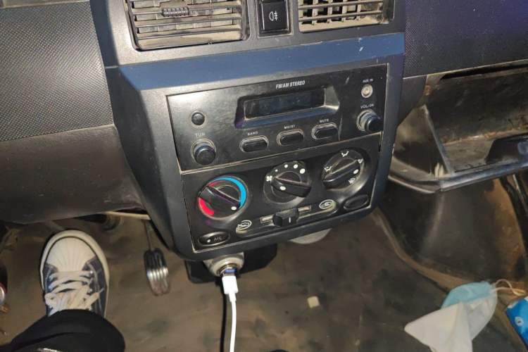 Used Wuling Rongguang 2011 1.2L Base Version Audio And AC Panel