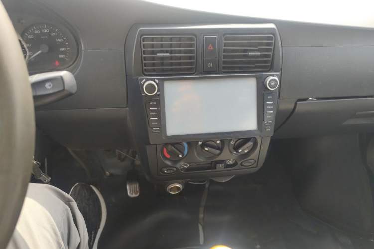 Used Wuling Rongguang 2011 1.2L Base Version Audio And AC Panel