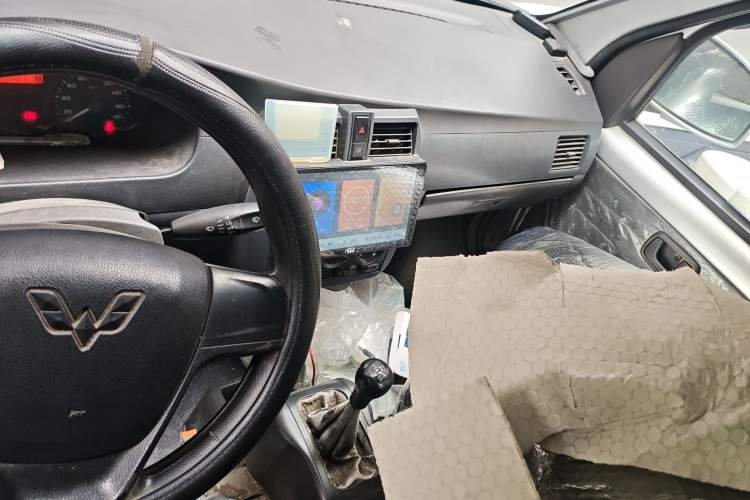 Used Wuling Rongguang 2011 1.2L Base Version Audio And AC Panel