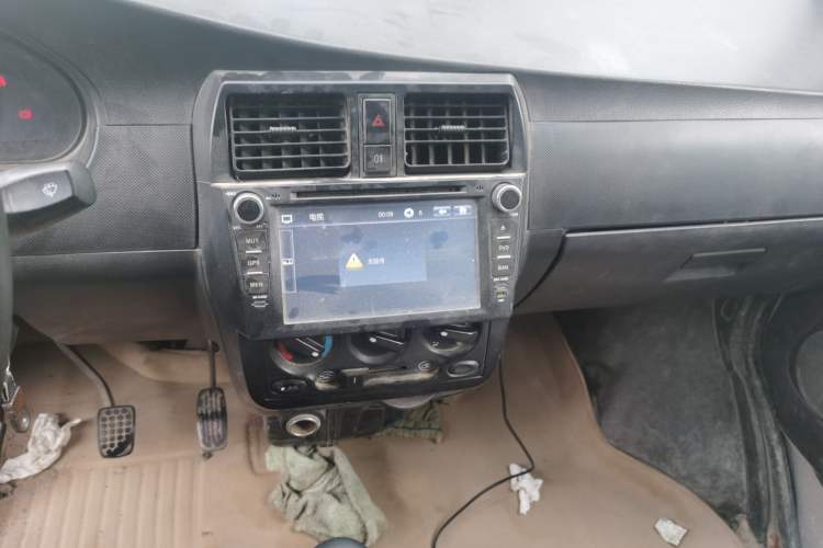 Used Wuling Rongguang 2011 1.2L Base Version Audio And AC Panel