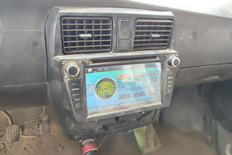 Used Wuling Rongguang 2011 1.2L Base Version Audio And AC Panel