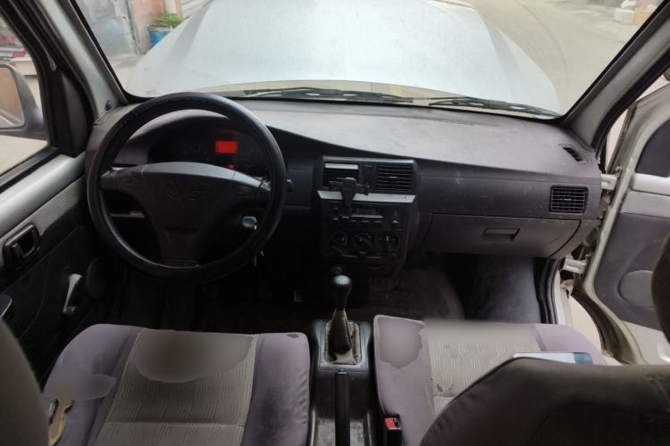 Used Wuling Rongguang 2011 1.2L Base Version Center Console
