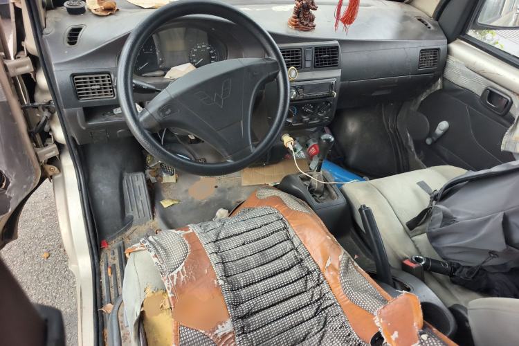 Used Wuling Rongguang 2011 1.2L Base Version Center Console