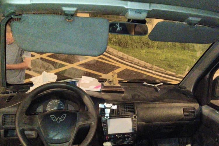 Used Wuling Rongguang 2011 1.2L Base Version Center Console