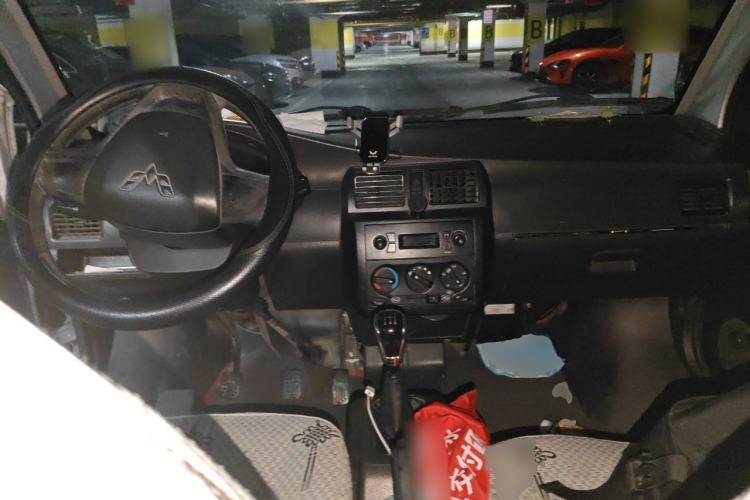 Used Wuling Rongguang 2011 1.2L Base Version Center Console