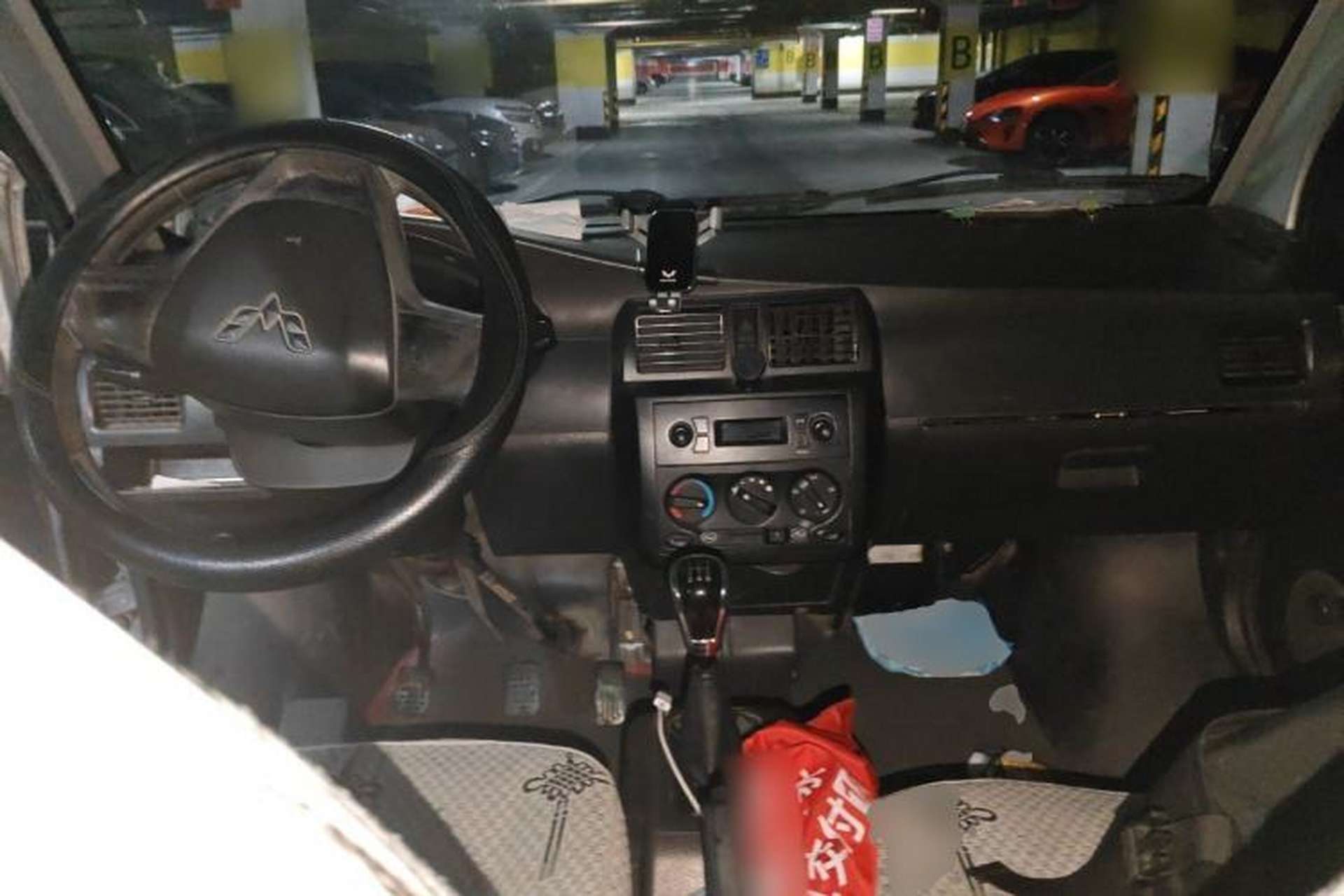 Used Wuling Rongguang 2011 1.2L Base Version Center Console