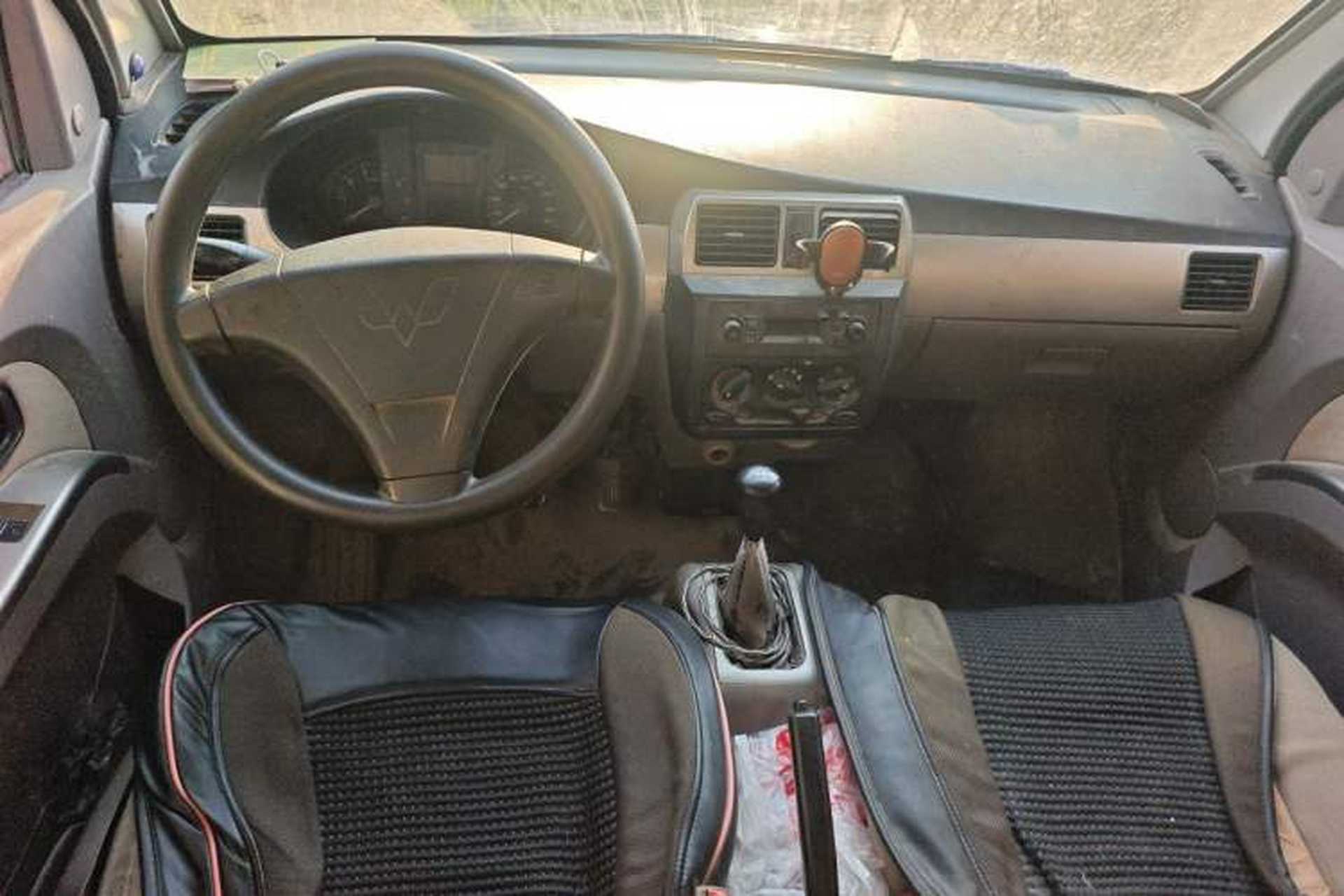 Used Wuling Rongguang 2011 1.2L Comfort Model Center Console