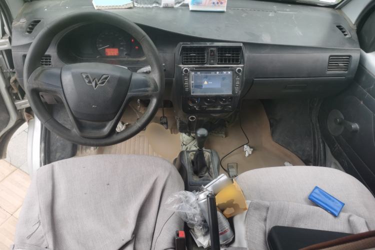 Used Wuling Rongguang 2011 1.2L Base Version Center Console