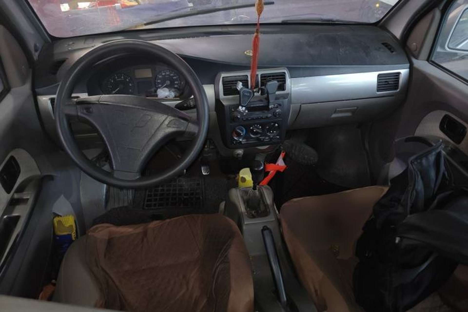 Used Wuling Rongguang 2011 1.2L Base Version Center Console