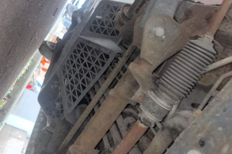 Used Wuling Rongguang 2011 1.2L Comfort Model Chassis Front
