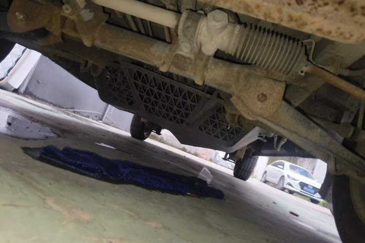 Used Wuling Rongguang 2011 1.2L Comfort Model Chassis Front