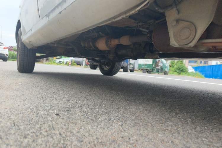 Used Wuling Rongguang 2011 1.2L Standard Version Chassis Front Left