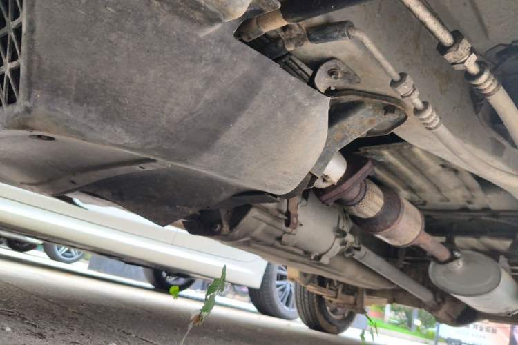 Used Wuling Rongguang 2011 1.2L Standard Version Chassis Front Left