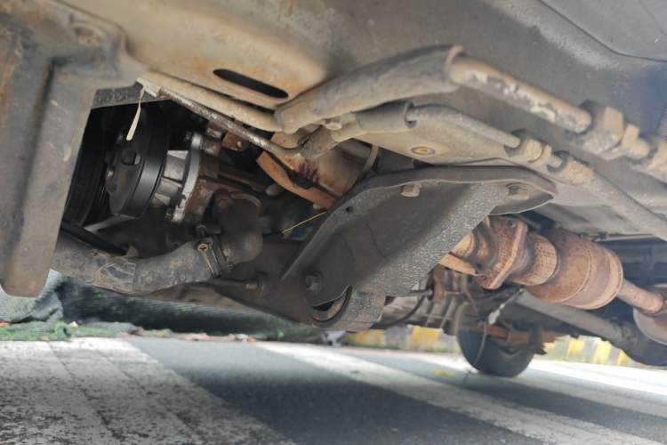 Used Wuling Rongguang 2011 1.5L Base Version Chassis Front Left