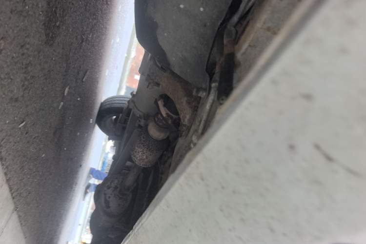 Used Wuling Rongguang 2011 1.2L Comfort Model Chassis Front Left