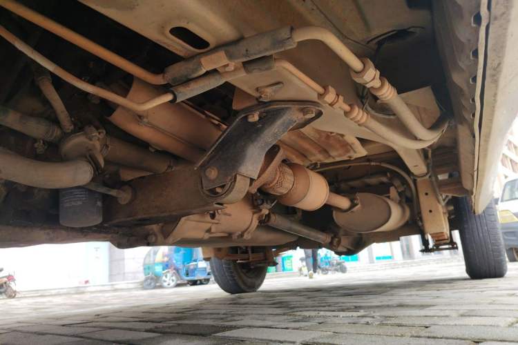 Used Wuling Rongguang 2011 1.2L Comfort Model Chassis Front Left
