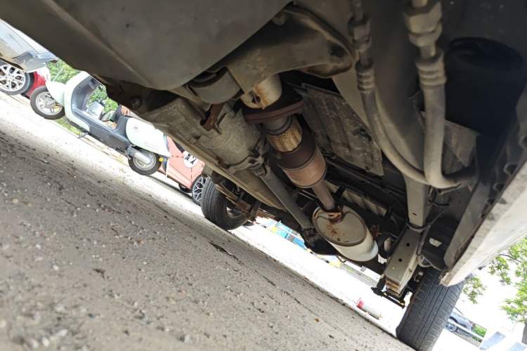 Used Wuling Rongguang 2011 1.2L Comfort Model Chassis Front Left