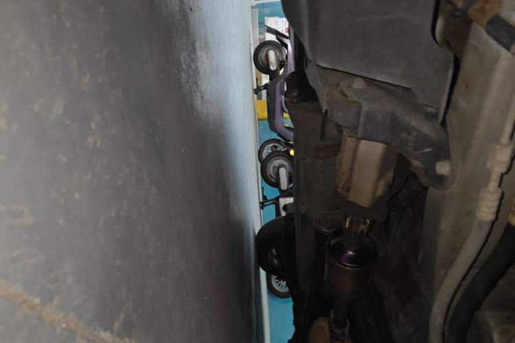 Used Wuling Rongguang 2011 1.2L Base Version Chassis Front Left