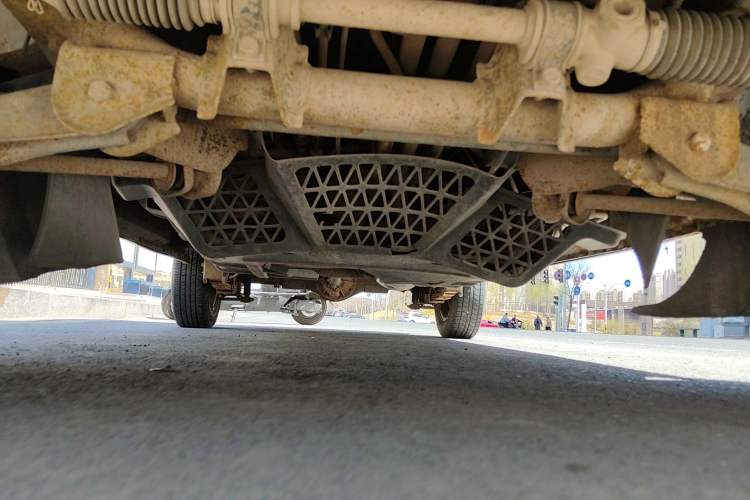 Used Wuling Rongguang 2011 1.2L Comfort Model Chassis Front