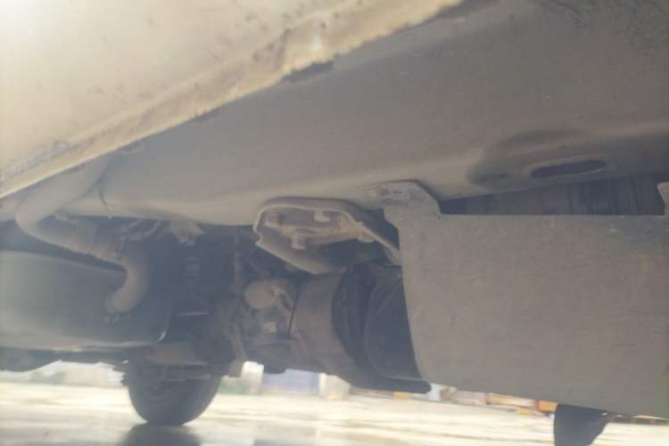 Used Wuling Rongguang 2011 1.2L Comfort Model Chassis Front Right