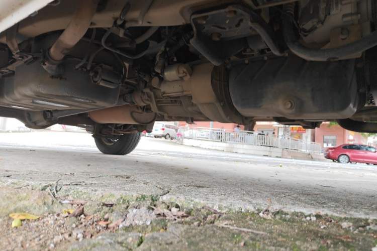 Used Wuling Rongguang 2011 1.2L Standard Version Chassis Front Right