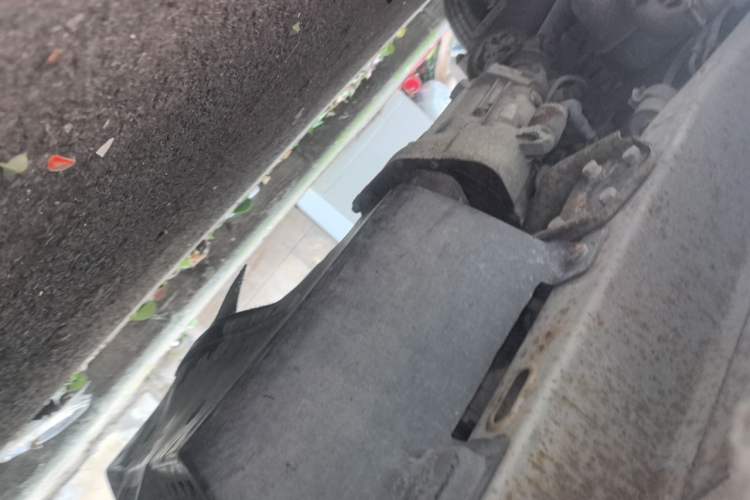 Used Wuling Rongguang 2011 1.2L Comfort Model Chassis Front Right