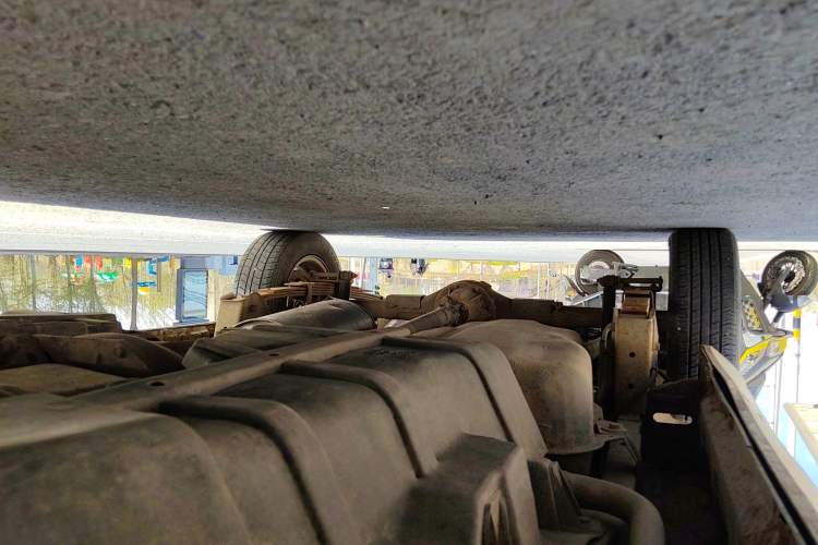 Used Wuling Rongguang 2011 1.2L Comfort Model Chassis Front Right