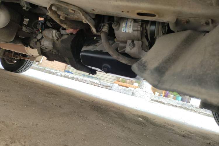 Used Wuling Rongguang 2011 1.2L Standard Version Chassis Front Right