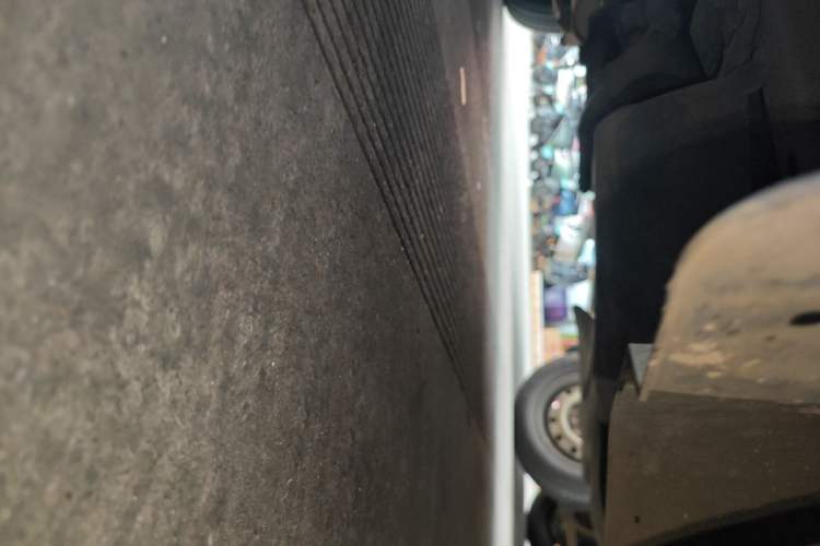 Used Wuling Rongguang 2011 1.2L Standard Version Chassis Front Right