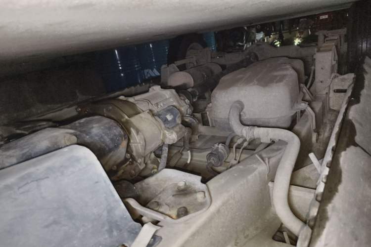 Used Wuling Rongguang 2011 1.2L Standard Version Chassis Front Right