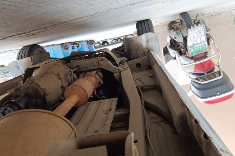 Used Wuling Rongguang 2011 1.2L Base Version Chassis Rear Left