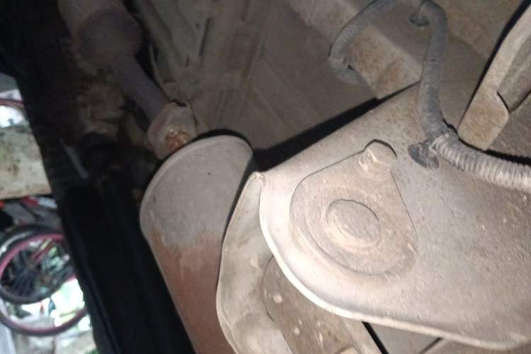 Used Wuling Rongguang 2011 1.2L Base Version Chassis Rear Left