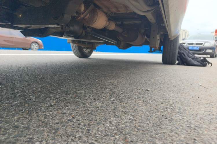 Used Wuling Rongguang 2011 1.2L Standard Version Chassis Rear Left